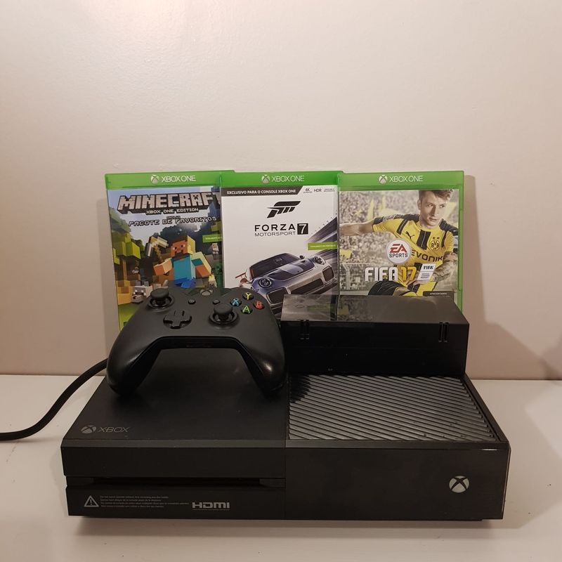 Xbox One 500GB + Kinect + 2 Jogos para Download + Controle sem Fio