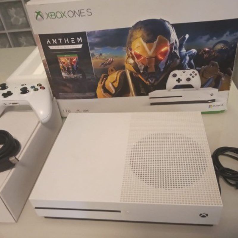 Console Xbox One S 1TB sem Kinect + Jogo Anthem (Download)