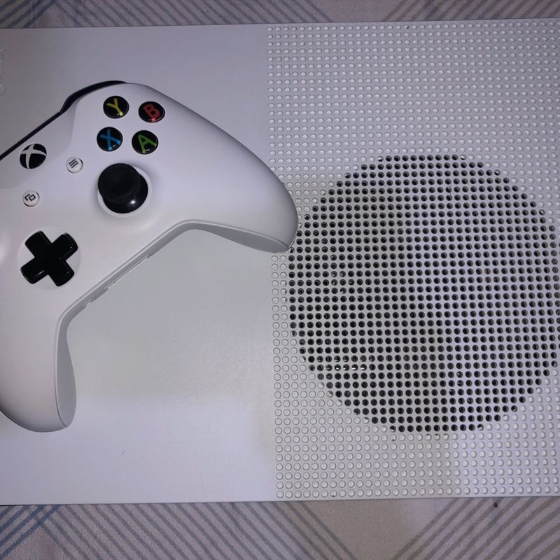 Xbox One S | Console de Videogame Xbox One S Usado 90160909 | enjoei