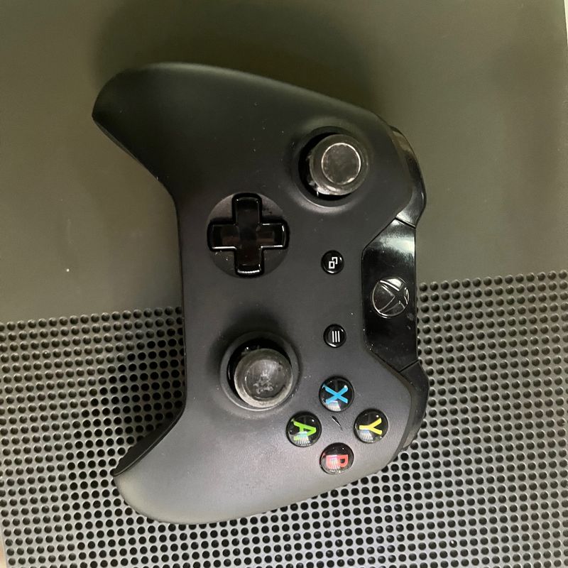 Console Microsoft Xbox One S 1Tb Edição Limitada Roxo em Promoção