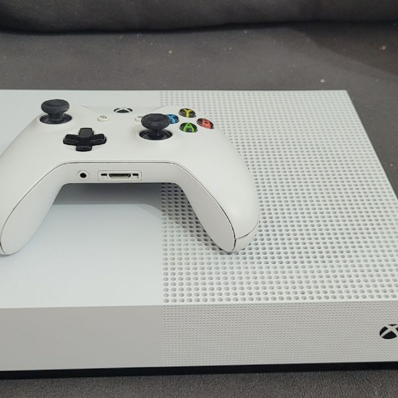 Xbox One S 1tb Microsoft | Console de Videogame Microsoft Usado 67404856 |  enjoei