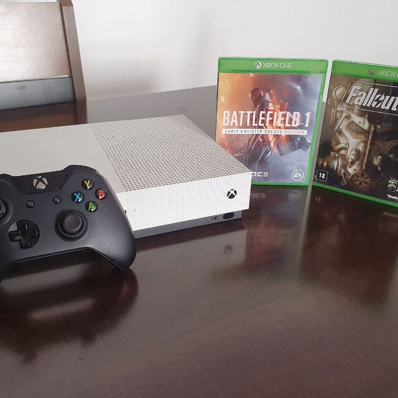 Xbox One S + Dois controles + Jogos - Videogames - Cremação, Belém  1258562135