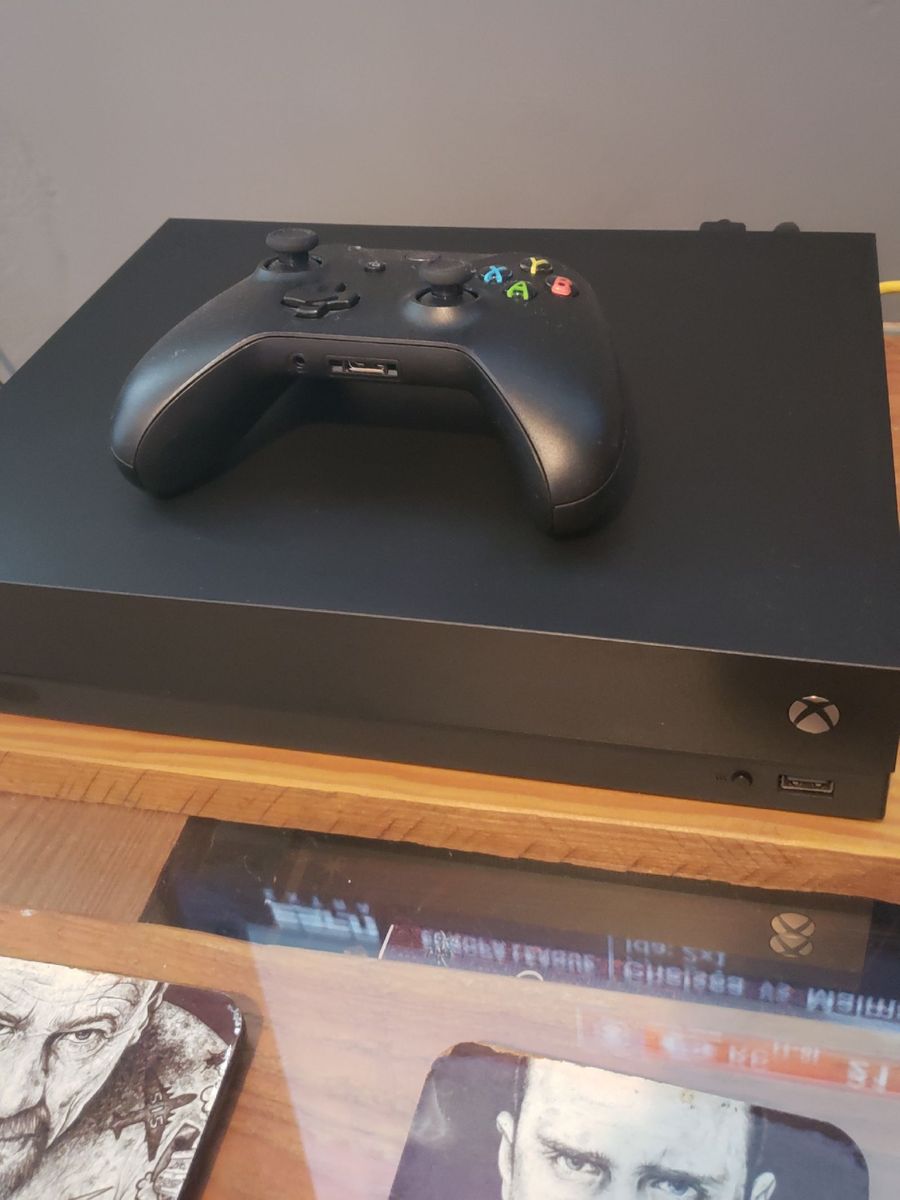 XBOX ONE X (USADO) + JOGO - Player Games