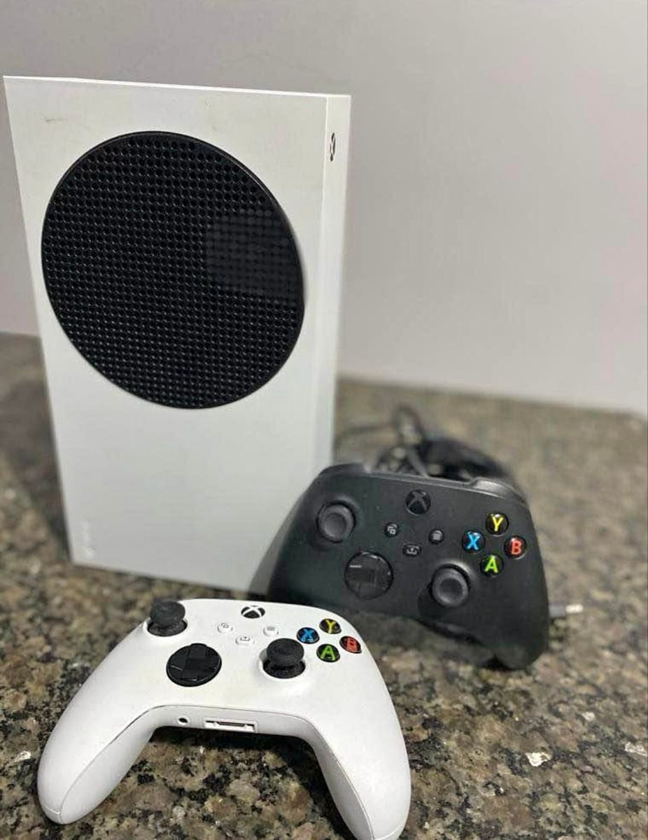 Xbox Séries S + 2 Controles 