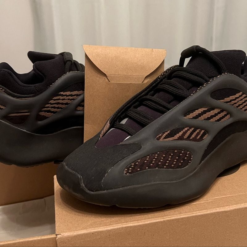 Adidas yeezy deals 700 femme marron