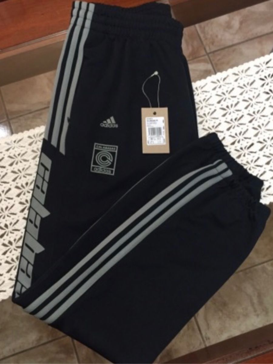 Yeezy calabasas cheap luna wolves