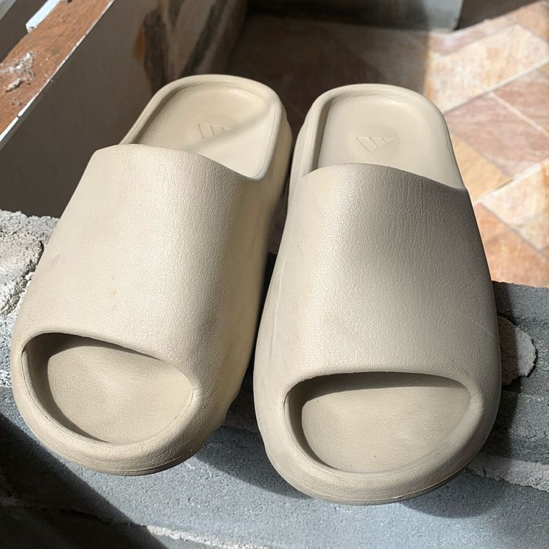 Yeezy slides store pure